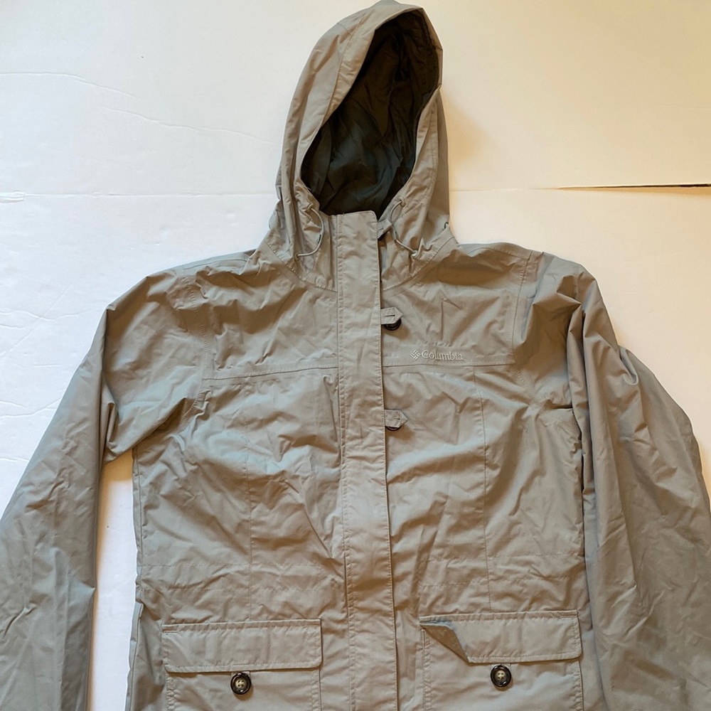 Columbia Rain Coat